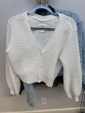 Abercrombie & Fitch Cream Textured Cropped Button-Up Cardigan